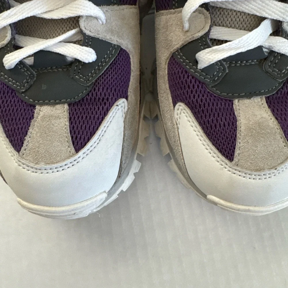 Umbro Gray and Purple Trail Sneakers